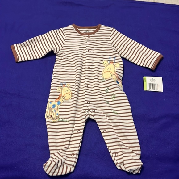 Little Me Other - NWT- Little me long sleeve sleep and play 3 months $10